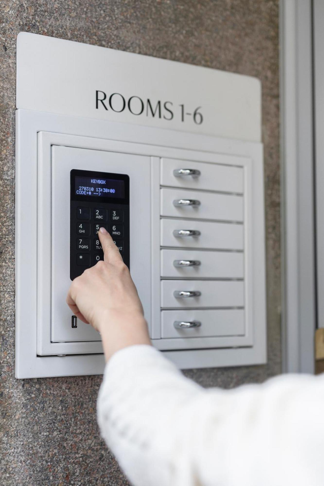 Clemonte Hotel - Your Reception-Less Boutique Hideaway ซาลซ์บูร์ก ภายนอก รูปภาพ
